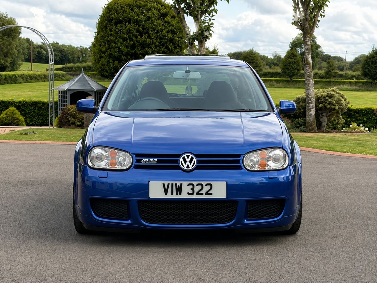 2003 VOLKSWAGEN GOLF 3.2 R32 Hatchback 3dr Petrol Manual (276 g/km, 240 bhp) - vehicle photo 7 for sale on PureCar