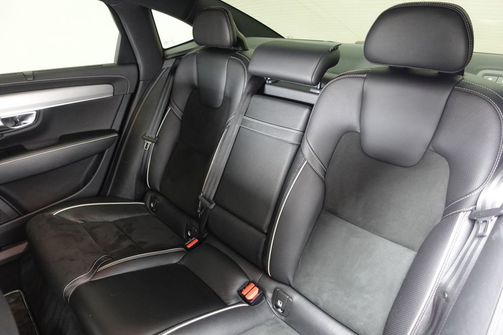 2019 Volvo S90 — image 12