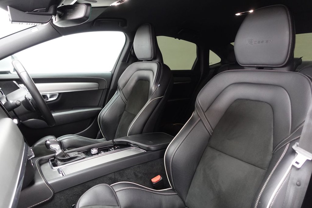 2019 Volvo S90 — image 10