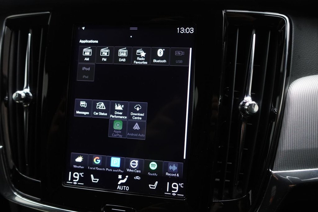 2019 Volvo S90 — image 15