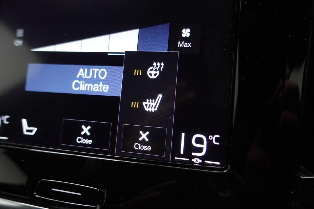 2019 Volvo S90 — image 18