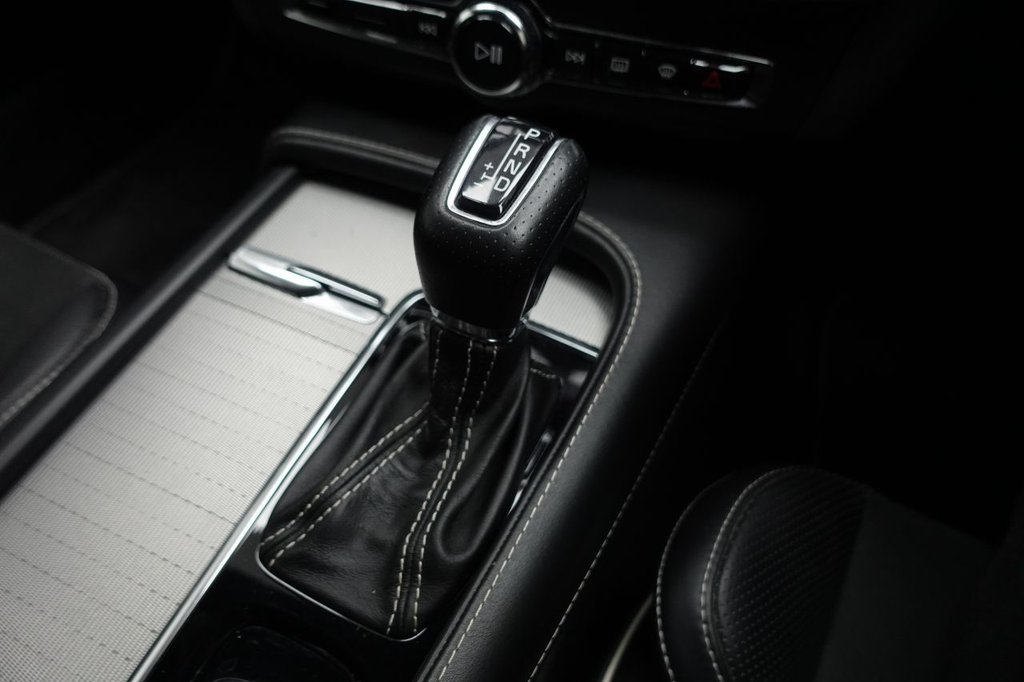 2019 Volvo S90 — image 27