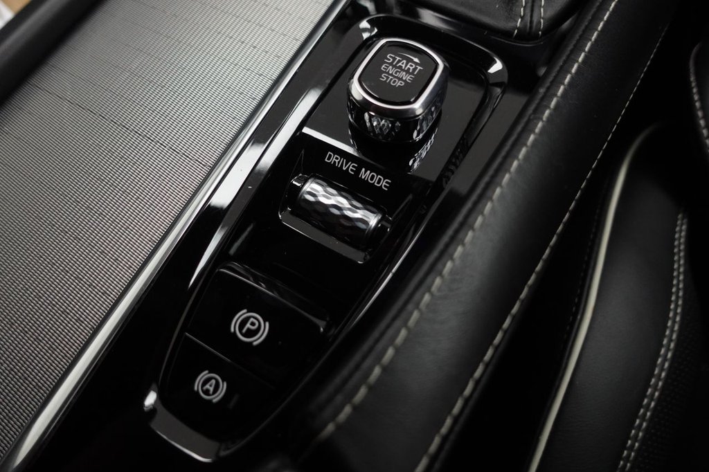 2019 Volvo S90 — image 28