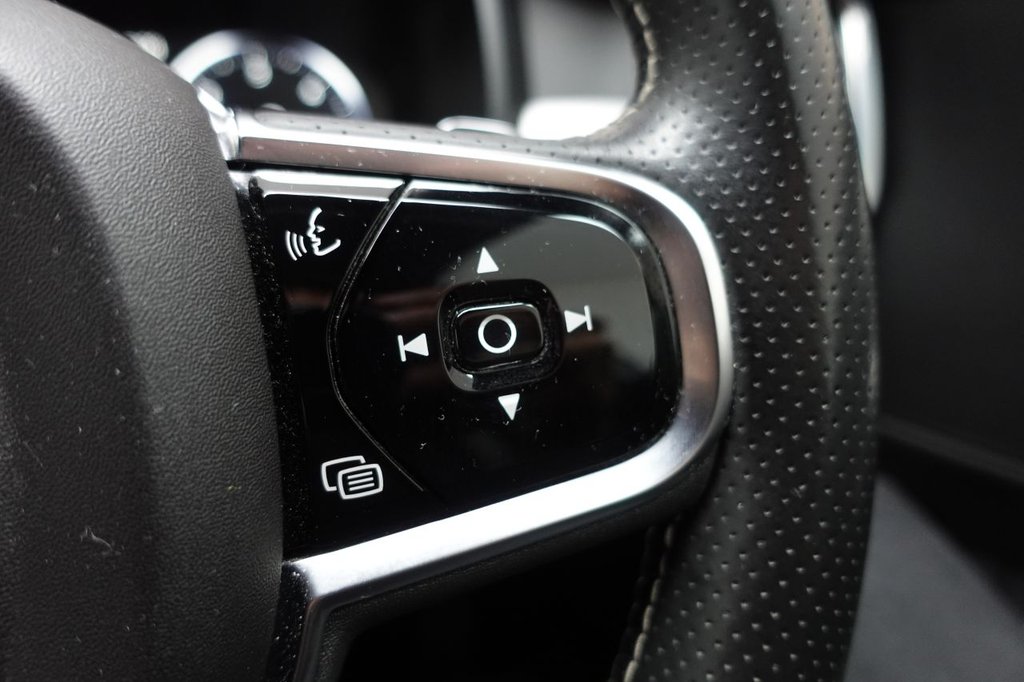 2019 Volvo S90 — image 23