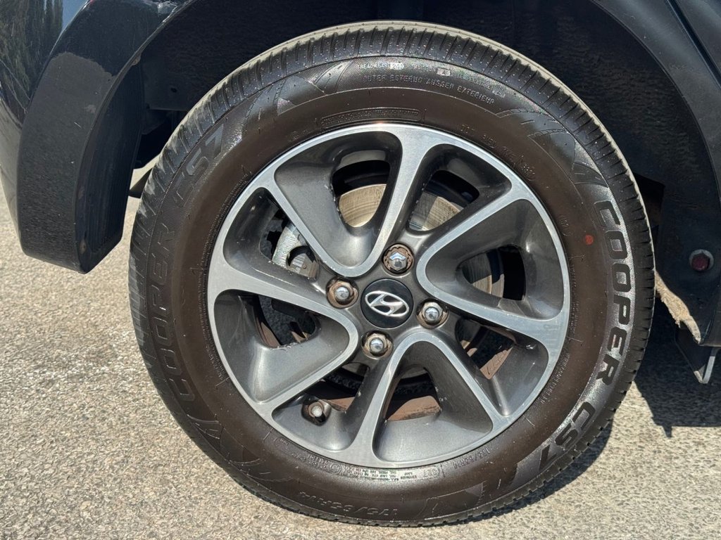2019 Hyundai i10 — image 14