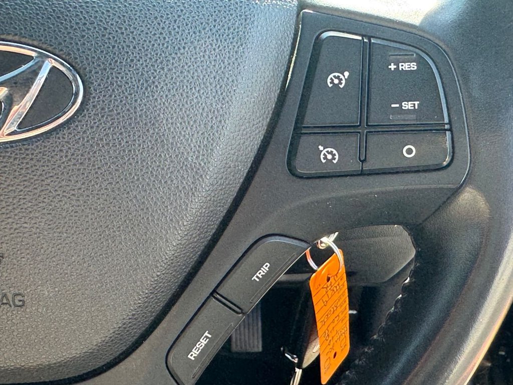 2019 Hyundai i10 — image 28