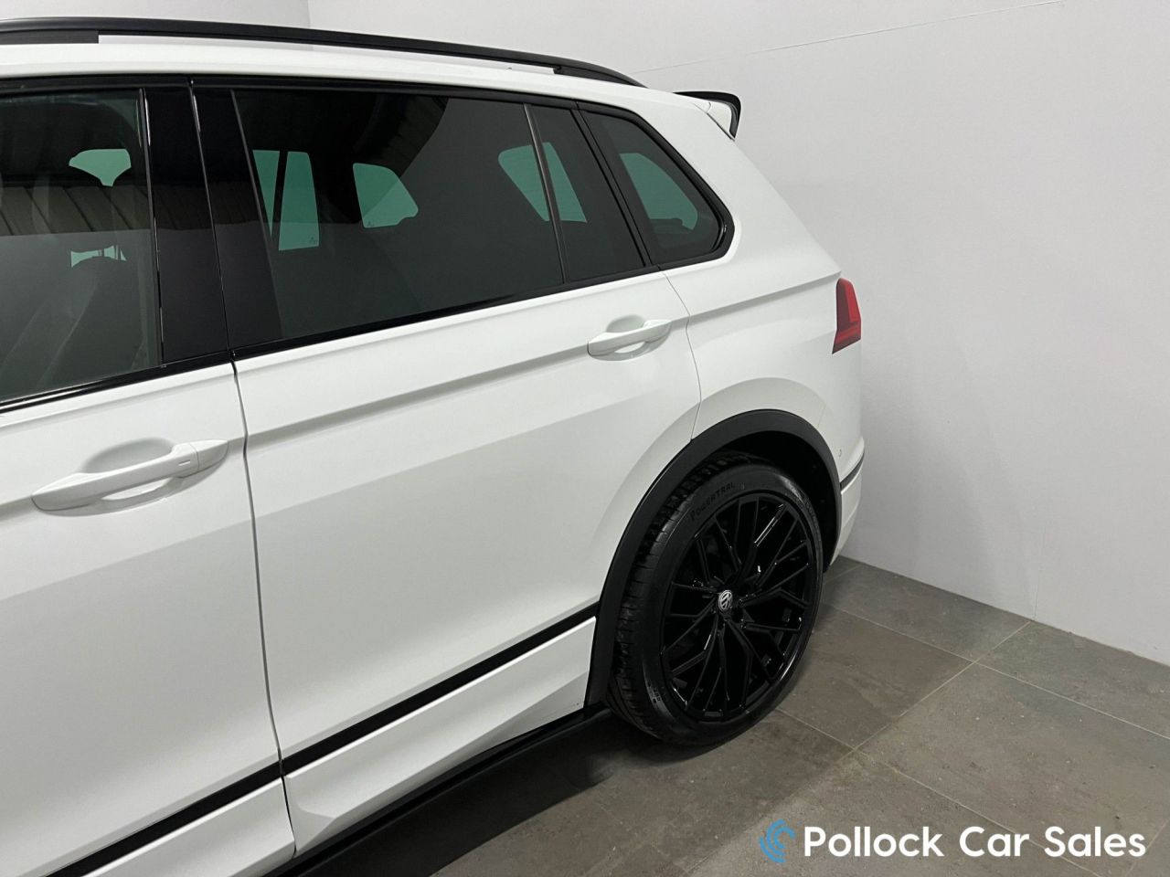 2021 VOLKSWAGEN TIGUAN 1.5 TSI R-Line SUV 5dr Petrol DSG Euro 6 (s/s) (150 ps) 21",Aero Kit,FVWSH, - vehicle photo 15 for sale on PureCar