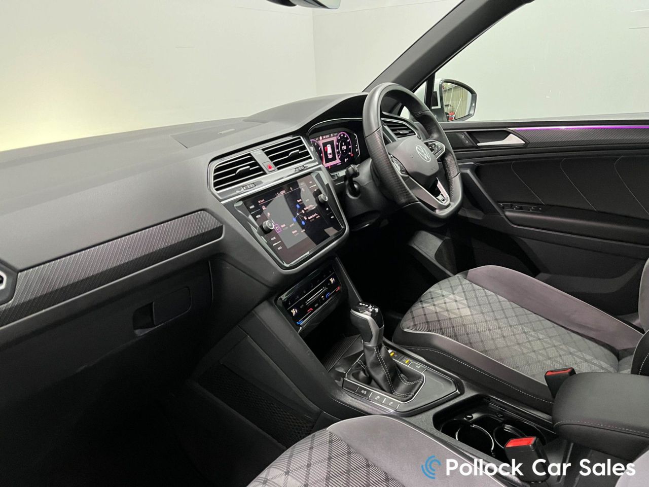 2021 VOLKSWAGEN TIGUAN 1.5 TSI R-Line SUV 5dr Petrol DSG Euro 6 (s/s) (150 ps) 21",Aero Kit,FVWSH, - vehicle photo 33 for sale on PureCar