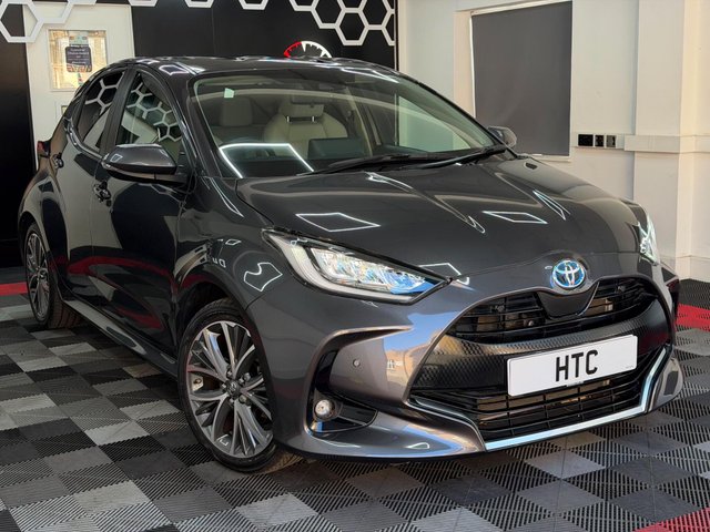 2023 TOYOTA YARIS 1.5 VVT H EXCEL E CVT EURO 6 S S 5DR STUNNING... photo