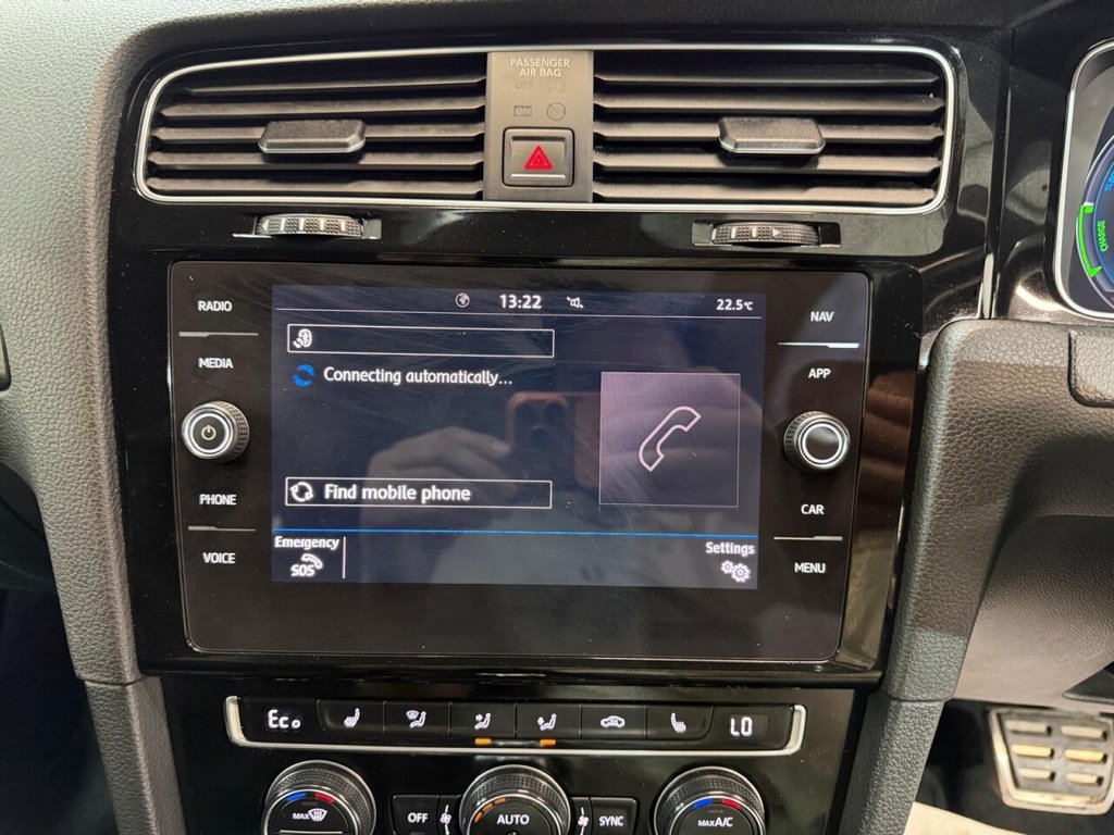 2018 Volkswagen Golf — image 8