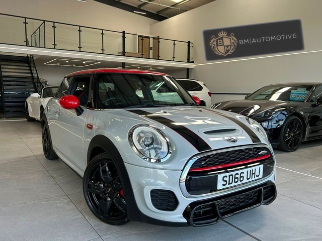 2016 MINI HATCH