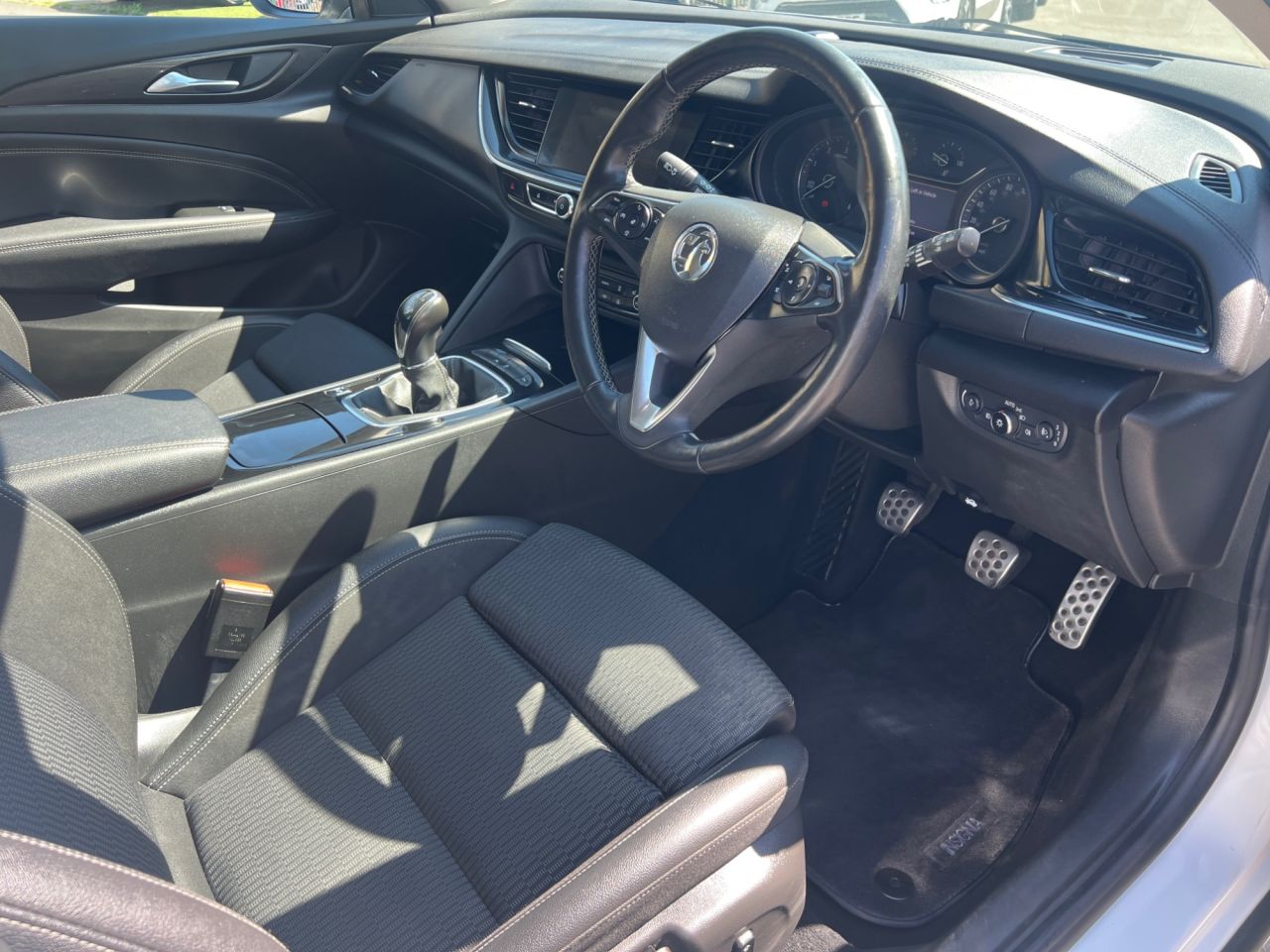 2018 68 VAUXHALL INSIGNIA