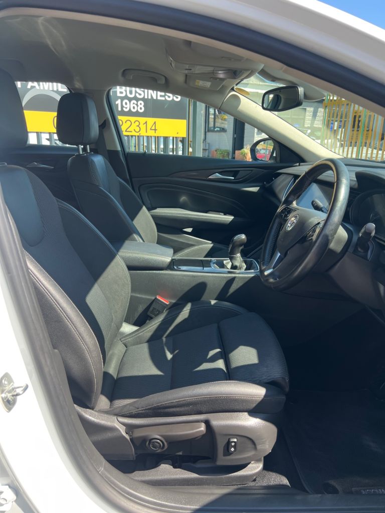 2018 68 VAUXHALL INSIGNIA