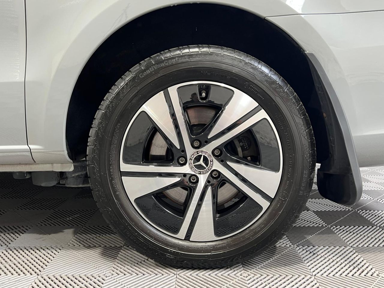 2025 MERCEDES VITO 2.0 119 CDI SELECT Crew Van Double Cab 5dr Diesel G-Tronic RWD L2 Euro 6 (s - vehicle photo 10 for sale on PureCar