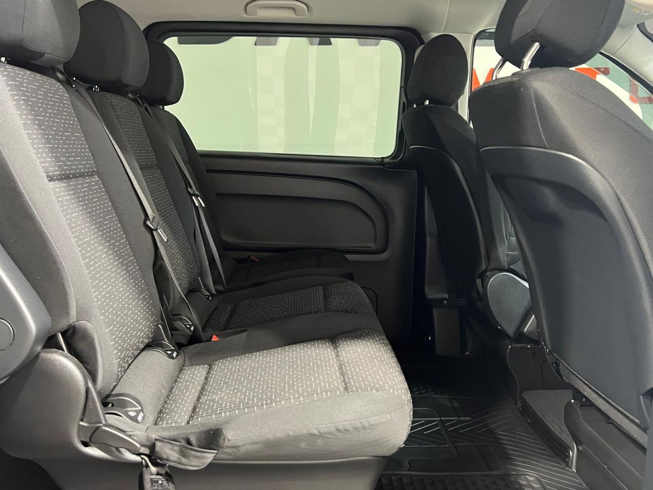2025 MERCEDES VITO 2.0 119 CDI SELECT Crew Van Double Cab 5dr Diesel G-Tronic RWD L2 Euro 6 (s - vehicle photo 5 for sale on PureCar