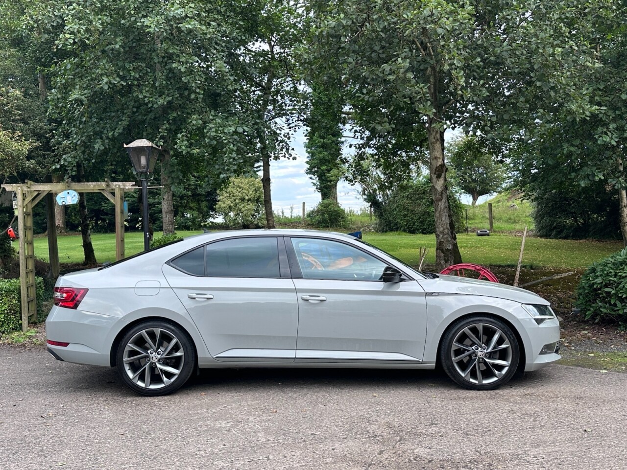 2019 SKODA SUPERB 2.0 TDI SportLine Hatchback 5dr Diesel DSG Euro 6 (s/s) (150 ps) - vehicle photo 26 for sale on PureCar