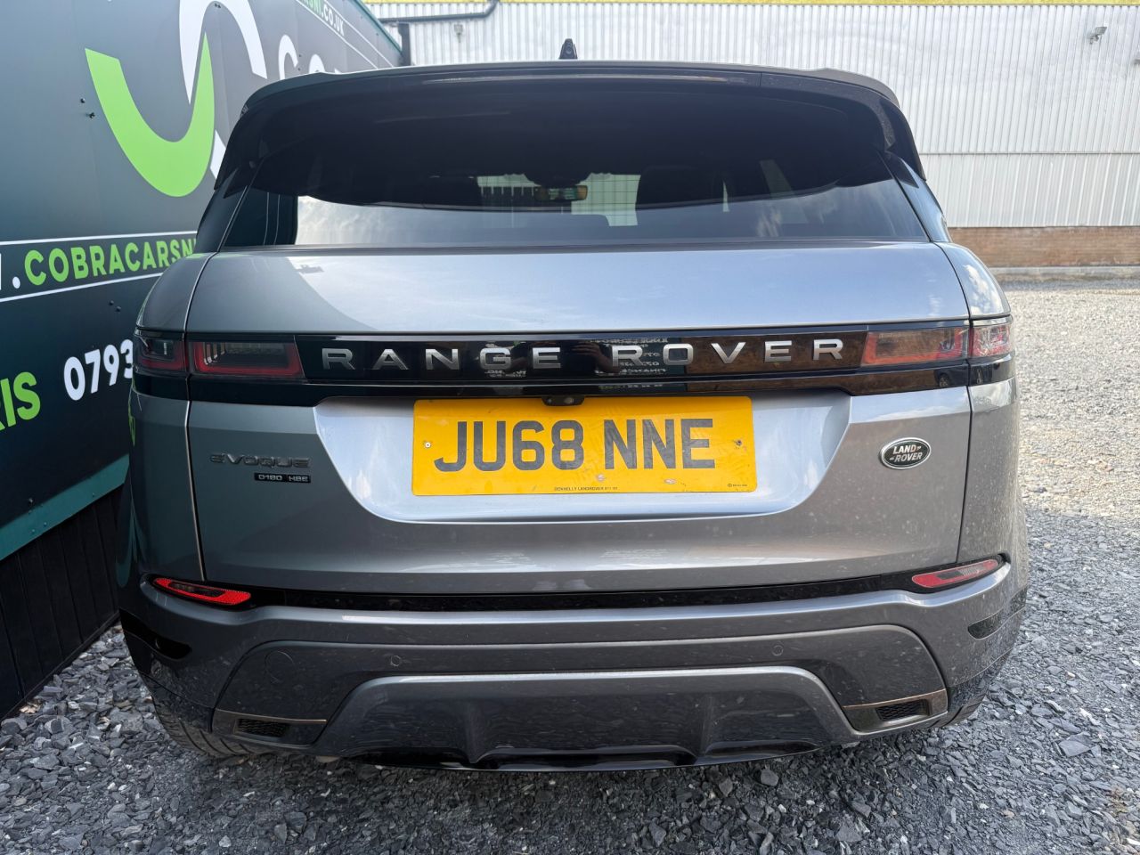 2020 LAND ROVER RANGE ROVER EVOQUE 2.0 D180 R-Dynamic HSE SUV 5dr Diesel Auto 4WD Euro 6 (s/s) (180 ps) - vehicle photo 6 for sale on PureCar