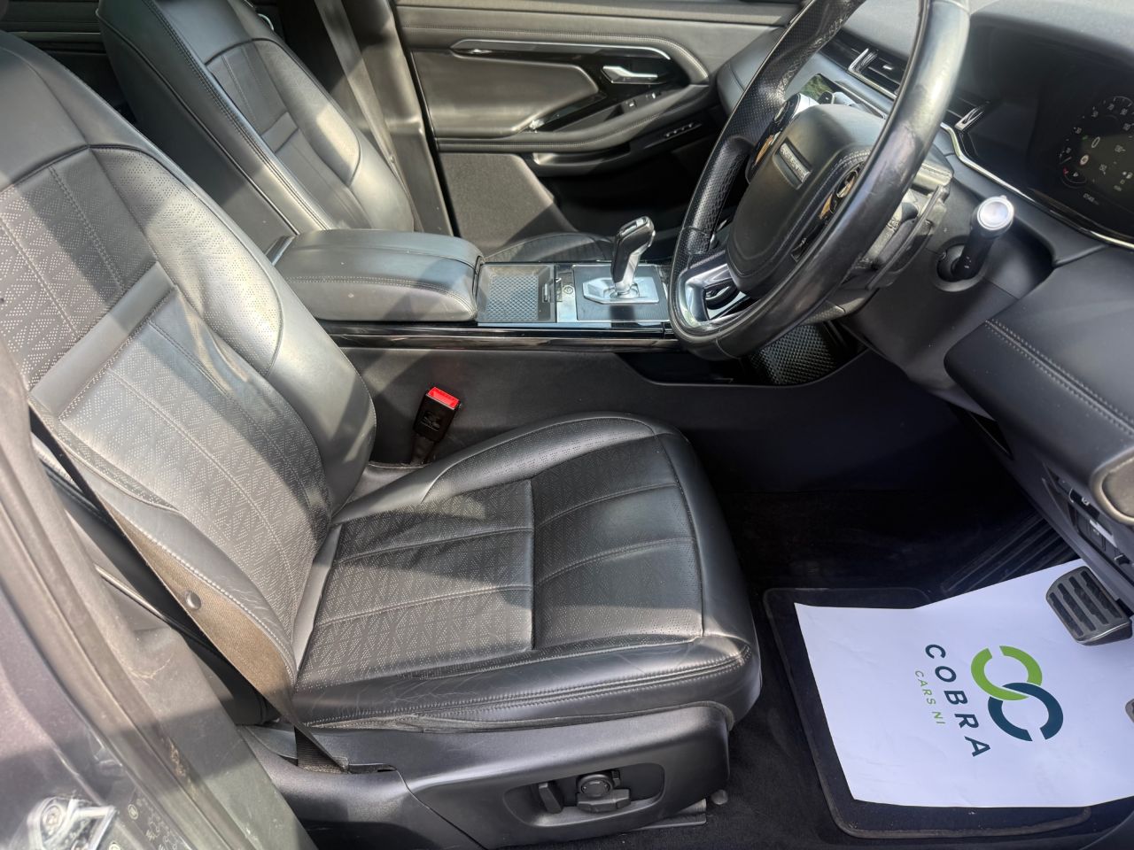 2020 LAND ROVER RANGE ROVER EVOQUE 2.0 D180 R-Dynamic HSE SUV 5dr Diesel Auto 4WD Euro 6 (s/s) (180 ps) - vehicle photo 11 for sale on PureCar