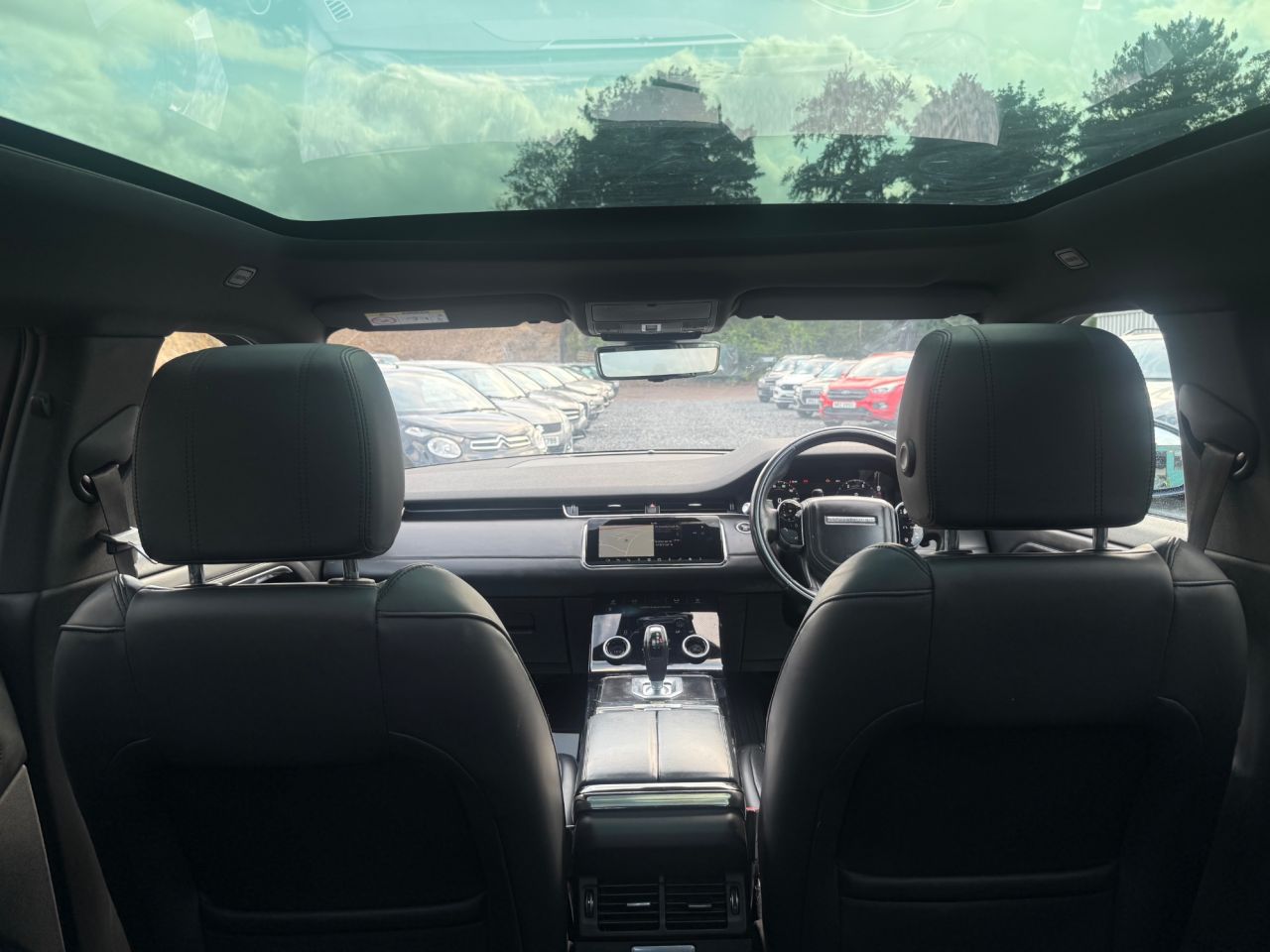 2020 LAND ROVER RANGE ROVER EVOQUE 2.0 D180 R-Dynamic HSE SUV 5dr Diesel Auto 4WD Euro 6 (s/s) (180 ps) - vehicle photo 18 for sale on PureCar