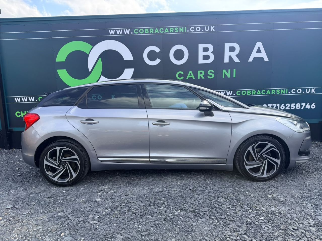 2019 DS AUTOMOBILES DS 5 1.6 BlueHDi Elegance Hatchback 5dr Diesel Manual Euro 6 (s/s) (120 ps) - vehicle photo 6 for sale on PureCar