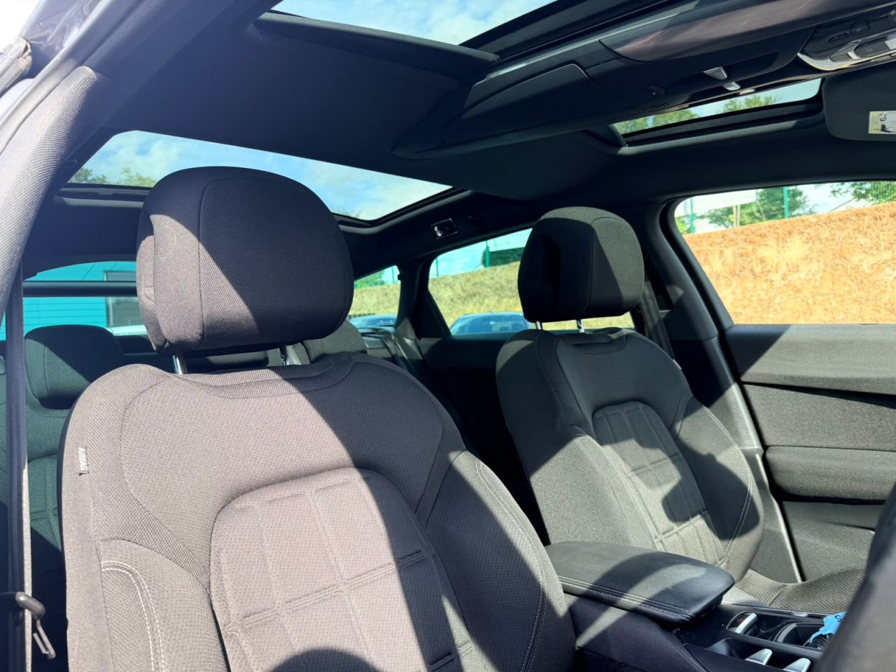 2019 DS AUTOMOBILES DS 5 1.6 BlueHDi Elegance Hatchback 5dr Diesel Manual Euro 6 (s/s) (120 ps) - vehicle photo 10 for sale on PureCar