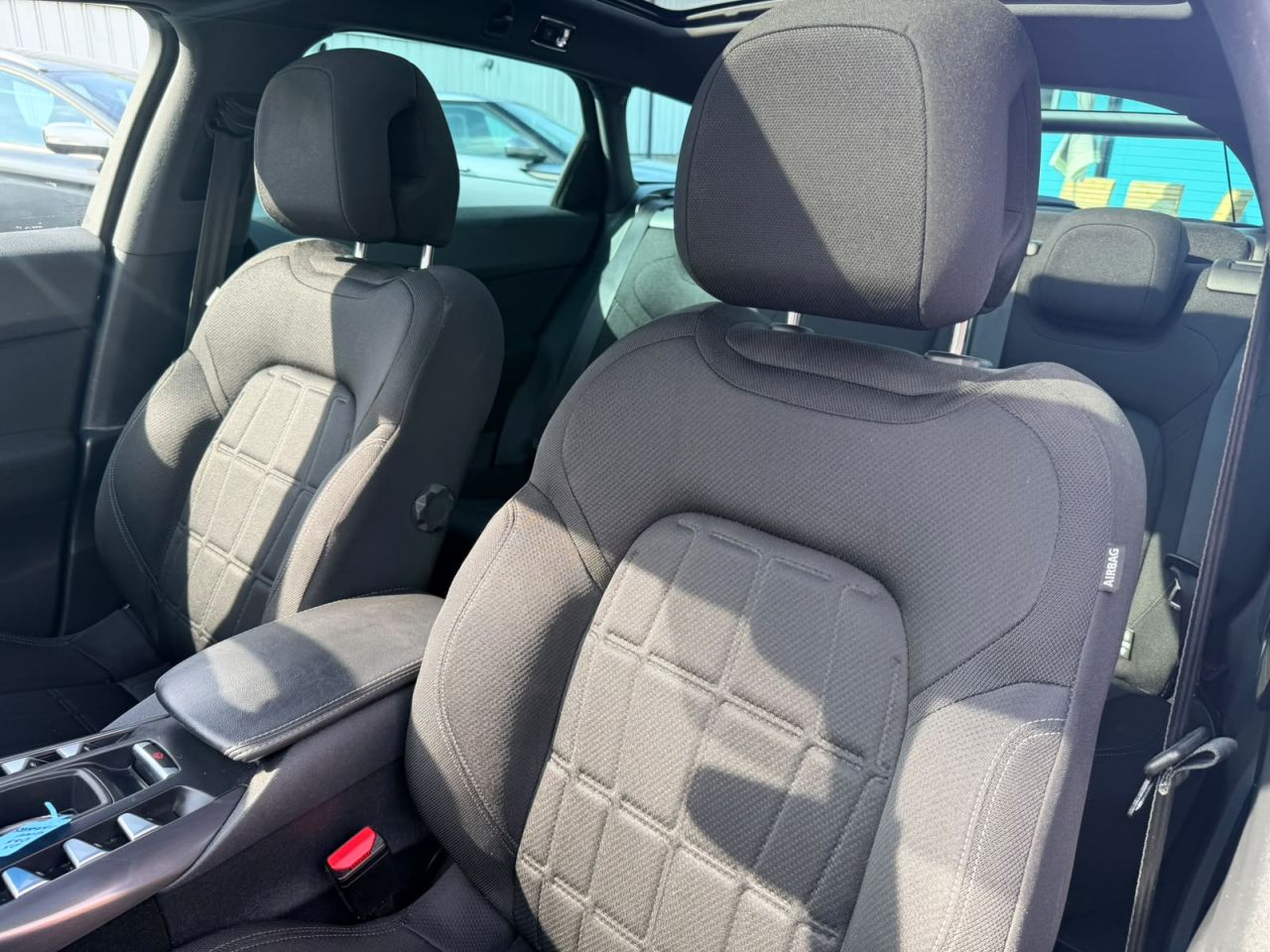 2019 DS AUTOMOBILES DS 5 1.6 BlueHDi Elegance Hatchback 5dr Diesel Manual Euro 6 (s/s) (120 ps) - vehicle photo 22 for sale on PureCar