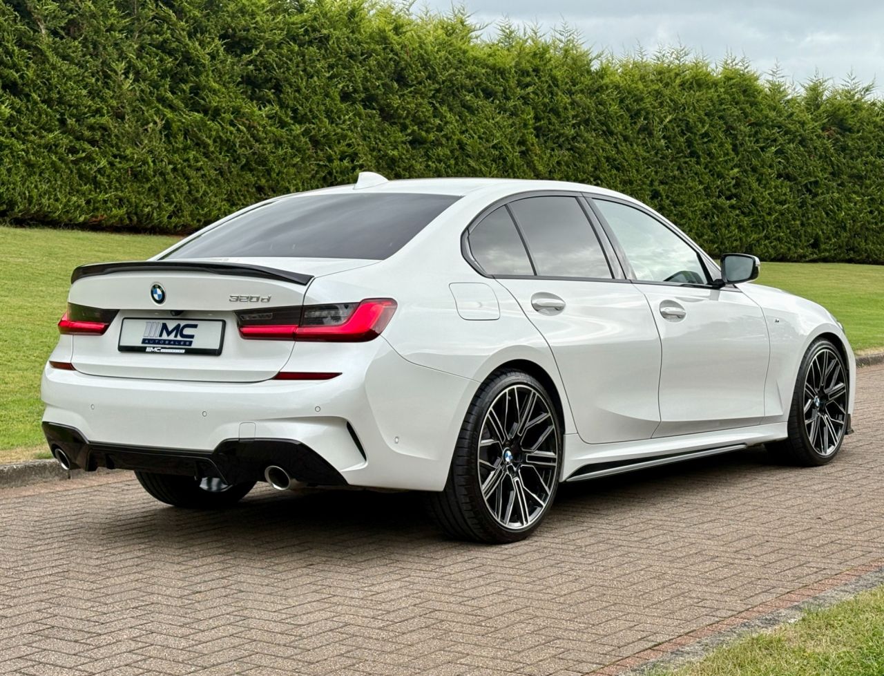 2020 BMW 3 SERIES 2.0 320d MHT M Sport Saloon 4dr Diesel Hybrid Auto Euro 6 (s/s) (190 ps) - vehicle photo 3 for sale on PureCar