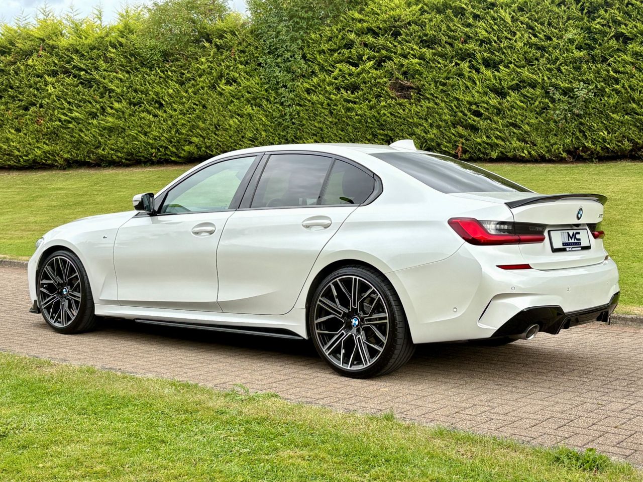 2020 BMW 3 SERIES 2.0 320d MHT M Sport Saloon 4dr Diesel Hybrid Auto Euro 6 (s/s) (190 ps) - vehicle photo 6 for sale on PureCar