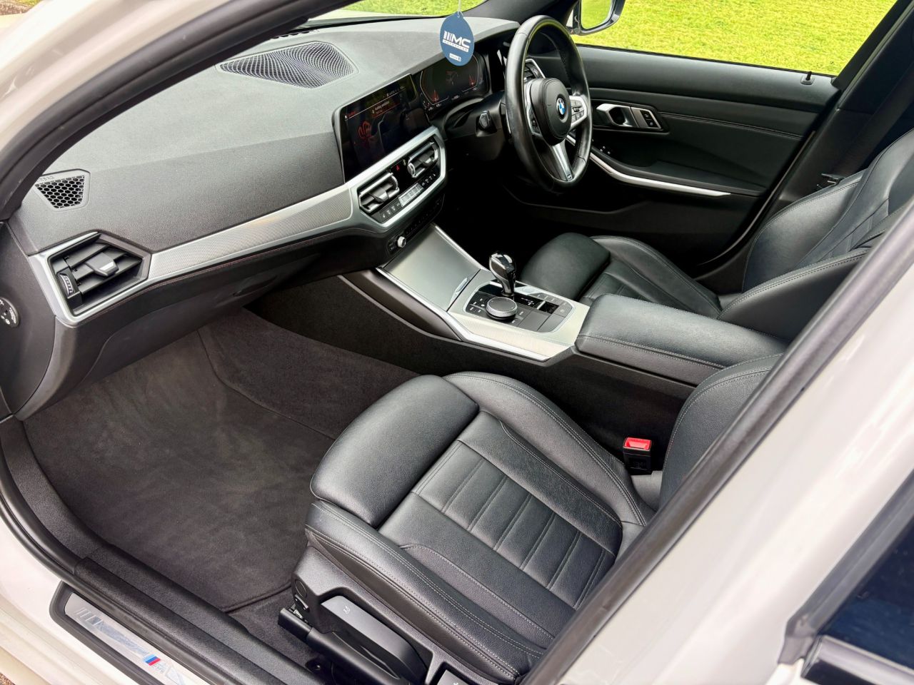 2020 BMW 3 SERIES 2.0 320d MHT M Sport Saloon 4dr Diesel Hybrid Auto Euro 6 (s/s) (190 ps) - vehicle photo 11 for sale on PureCar