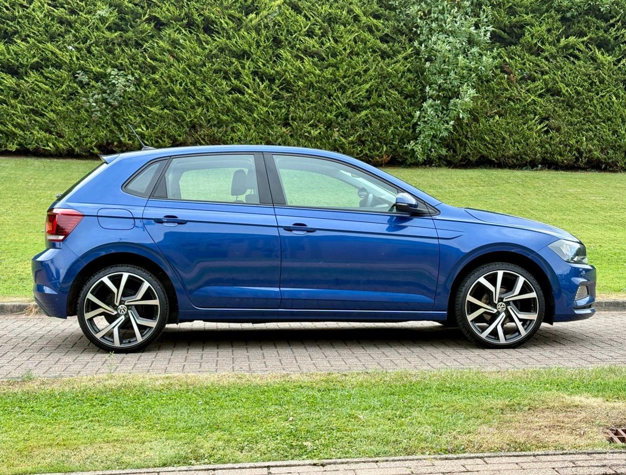 2019 VOLKSWAGEN POLO 1.0 TSI SE Tech Edition Hatchback 5dr Petrol Manual Euro 6 (s/s) (95 ps) - vehicle photo 7 for sale on PureCar