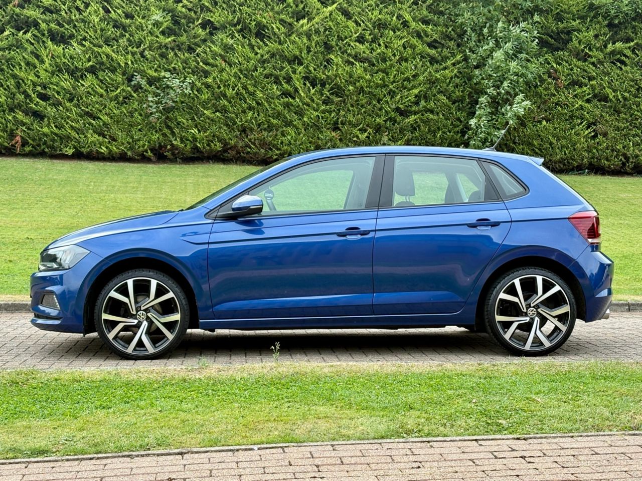 2019 VOLKSWAGEN POLO 1.0 TSI SE Tech Edition Hatchback 5dr Petrol Manual Euro 6 (s/s) (95 ps) - vehicle photo 8 for sale on PureCar
