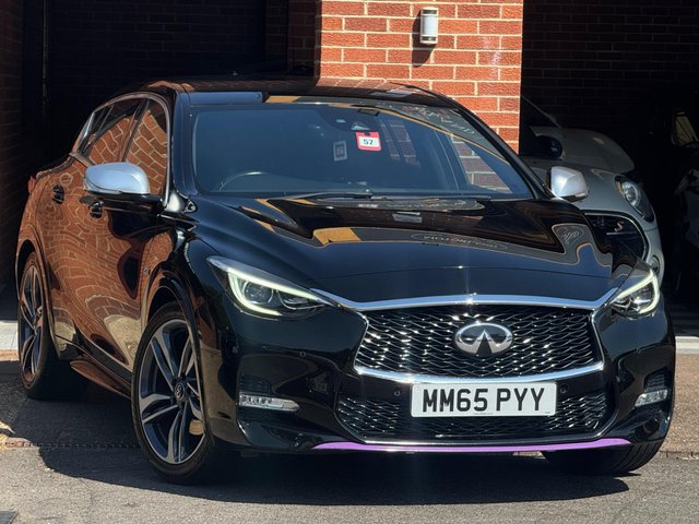 2016 Infiniti Q30