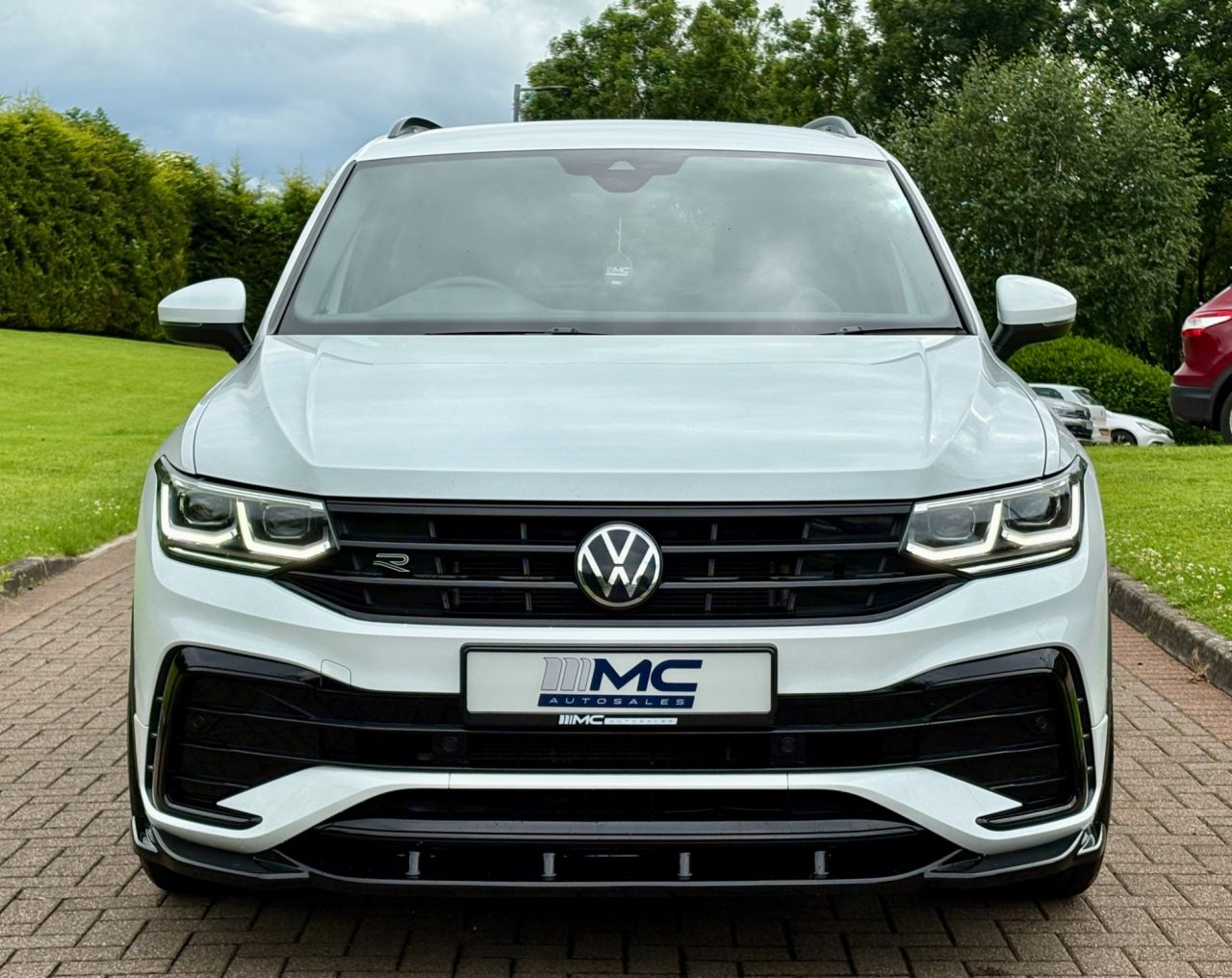2022 VOLKSWAGEN TIGUAN 2.0 TDI R-Line SUV 5dr Diesel DSG Euro 6 (s/s) (150 ps) - vehicle photo 10 for sale on PureCar