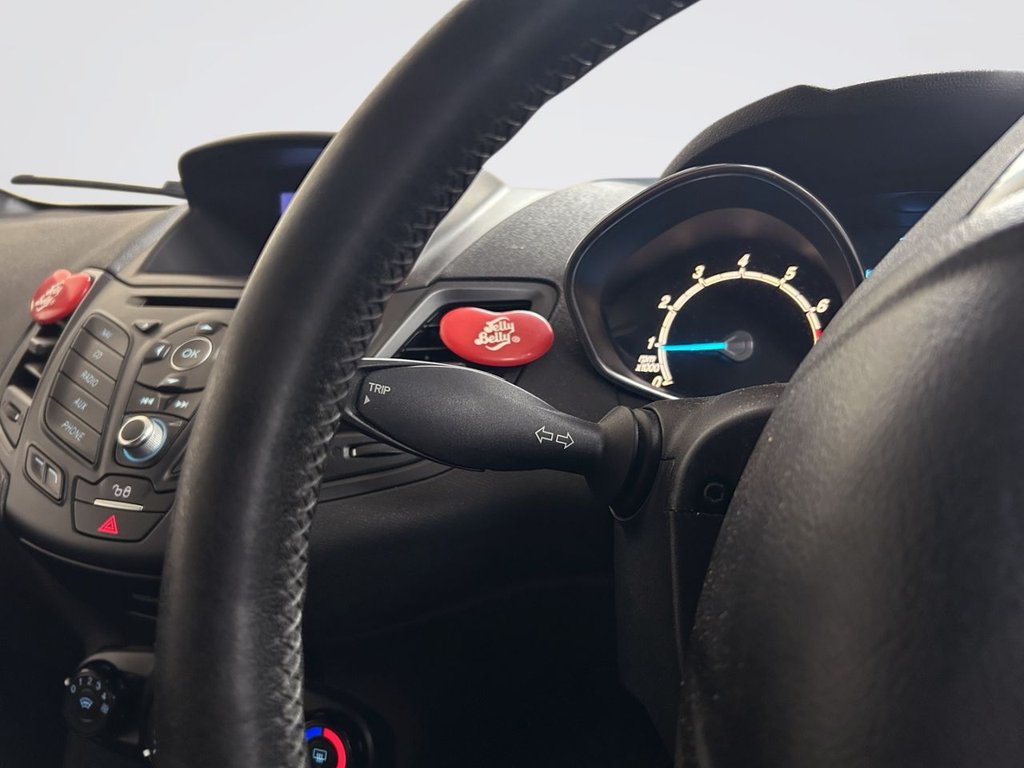 2016 Ford Fiesta — image 17