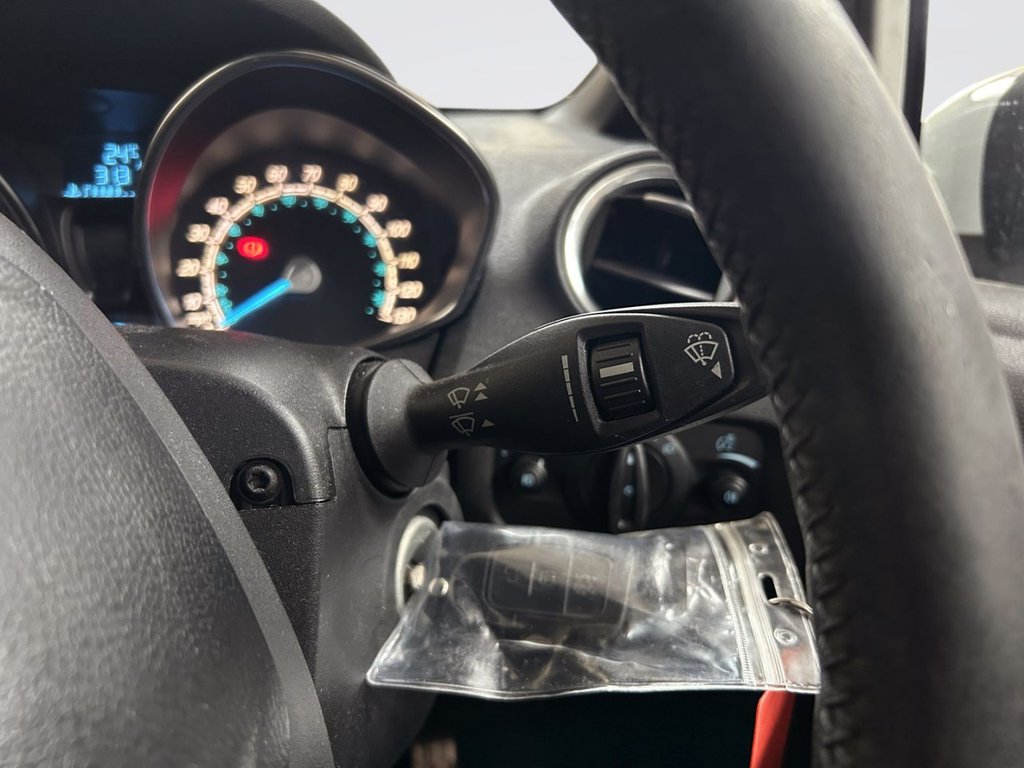 2016 Ford Fiesta — image 18