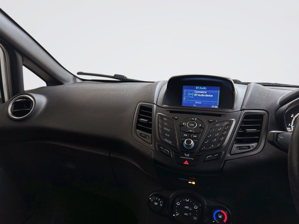 2016 Ford Fiesta — image 19