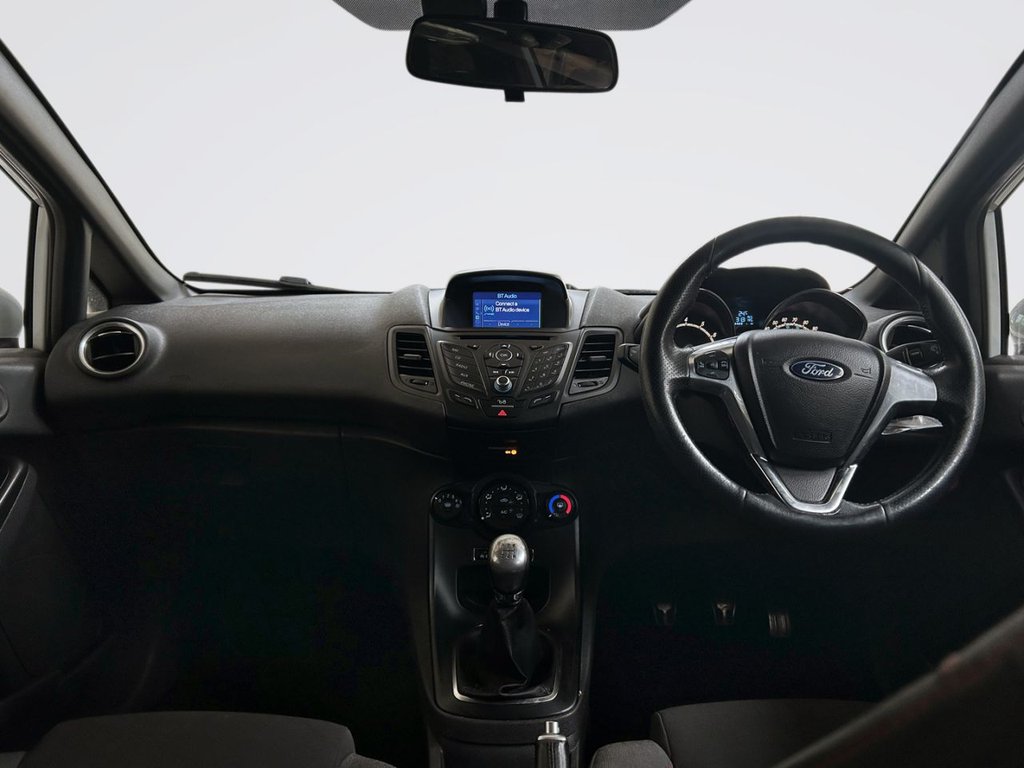 2016 Ford Fiesta — image 3