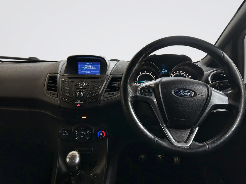 2016 Ford Fiesta — image 13