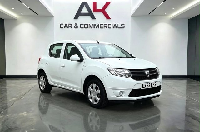 2013 DACIA SANDERO 1.2 AMBIANCE HATCHBACK 5DR PETROL MANUAL EURO 5 75 PS YEAR 2013... photo