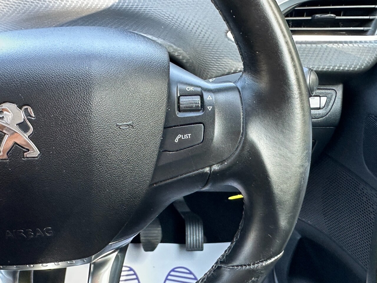 2019 68 PEUGEOT 2008