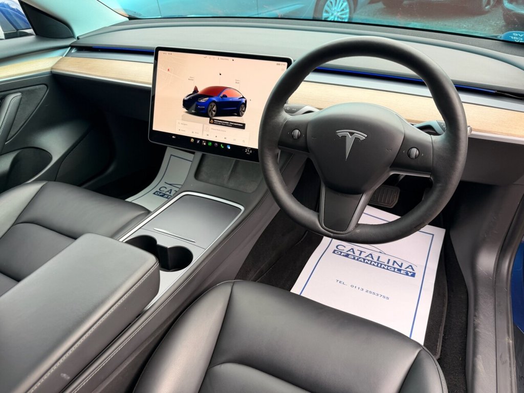2022 Tesla Model 3 — image 4