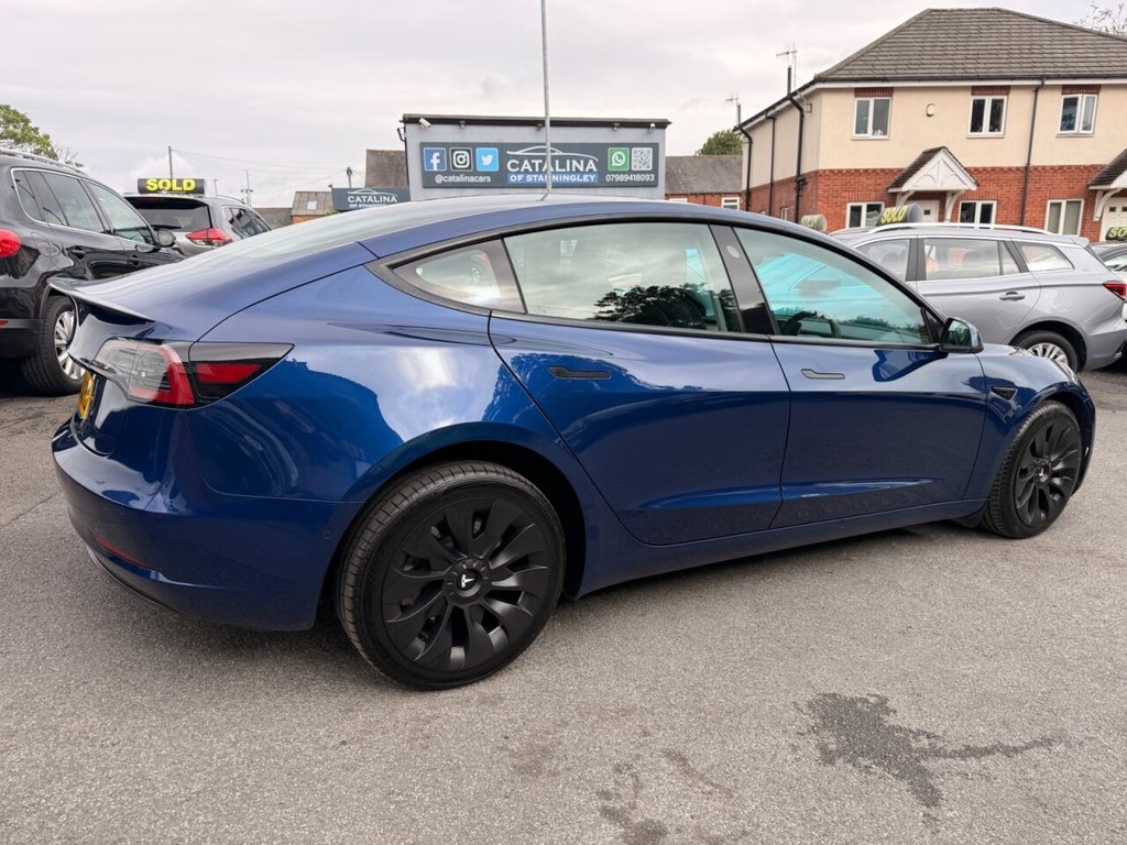 2022 Tesla Model 3 — image 7