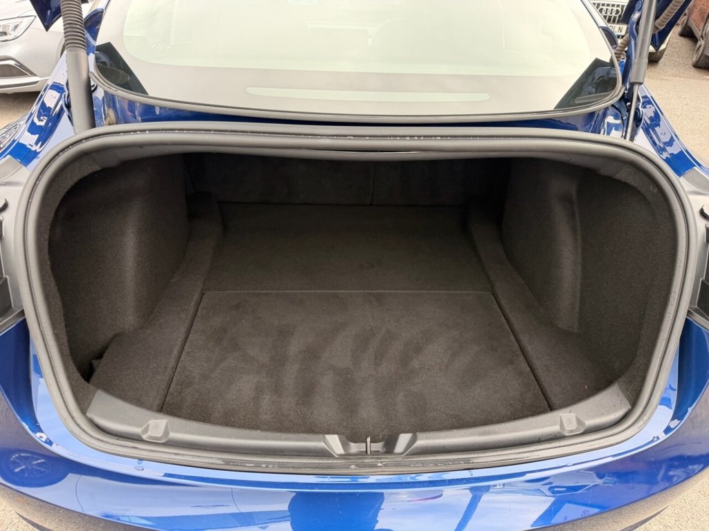 2022 Tesla Model 3 — image 18