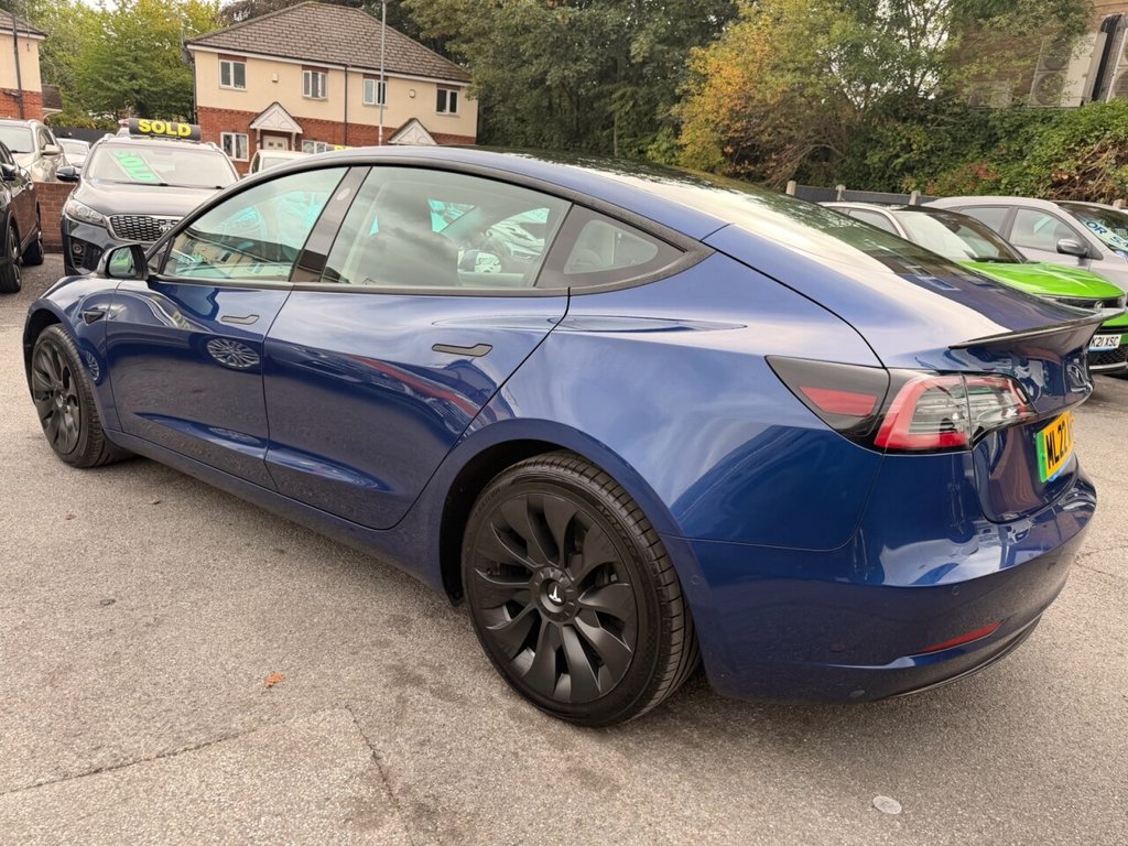 2022 Tesla Model 3 — image 11