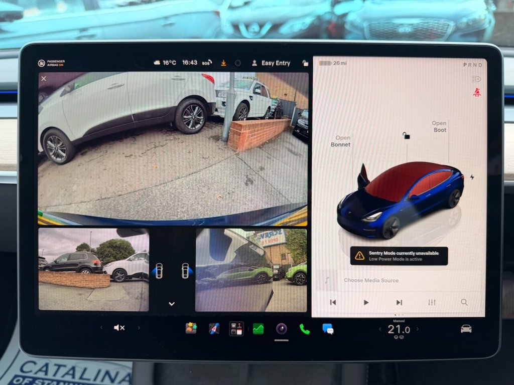 2022 Tesla Model 3 — image 15
