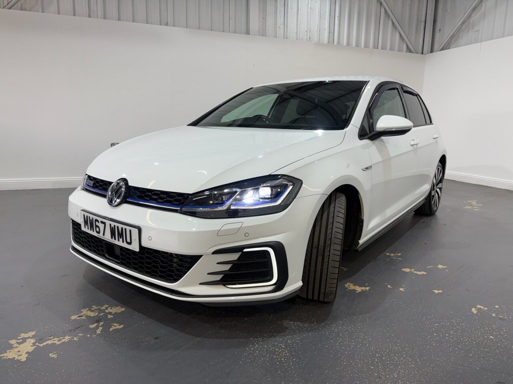 2018 Volkswagen Golf — image 3