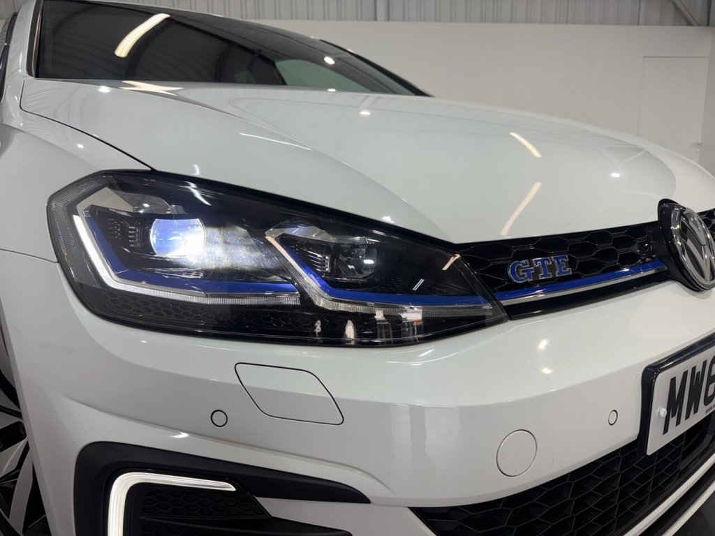 2018 Volkswagen Golf — image 4