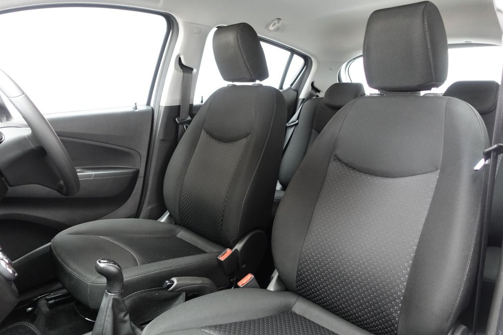 2018 Vauxhall Viva — image 9