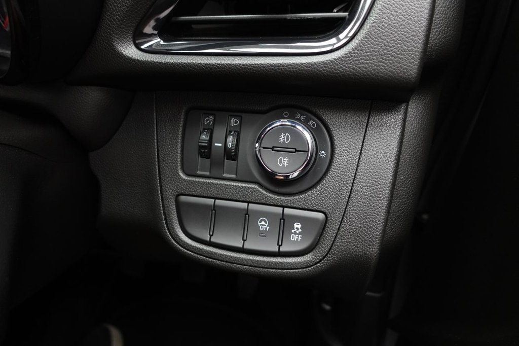 2018 Vauxhall Viva — image 21