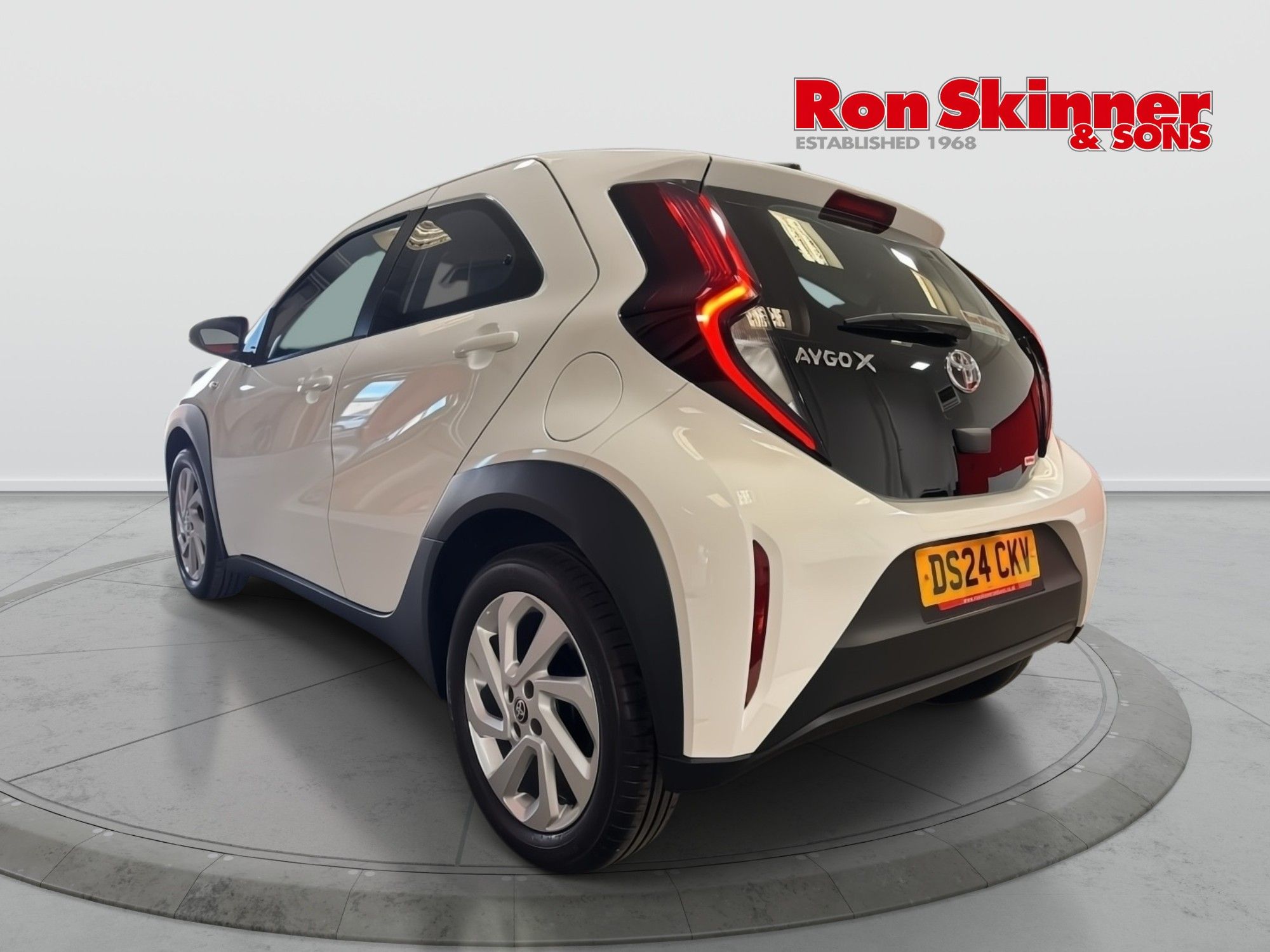 2024 Toyota Aygo X — image 3